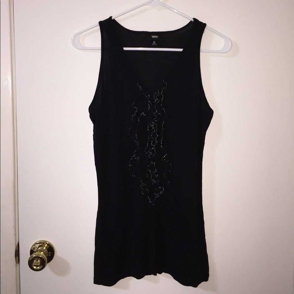 Sexy V-neck Ruffled Tank - Picture 3 of 5
